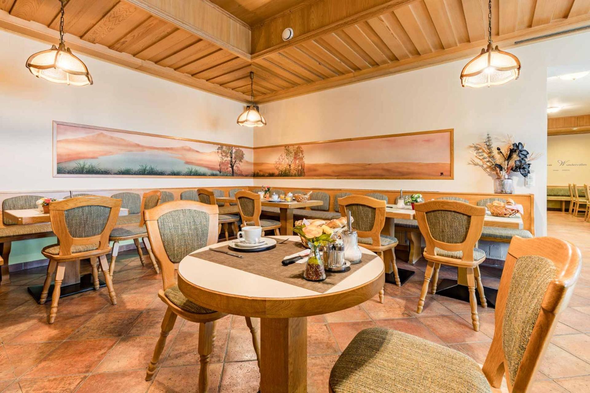 ווינר נוישטאדט Hotel Garni Steinfeld מראה חיצוני תמונה