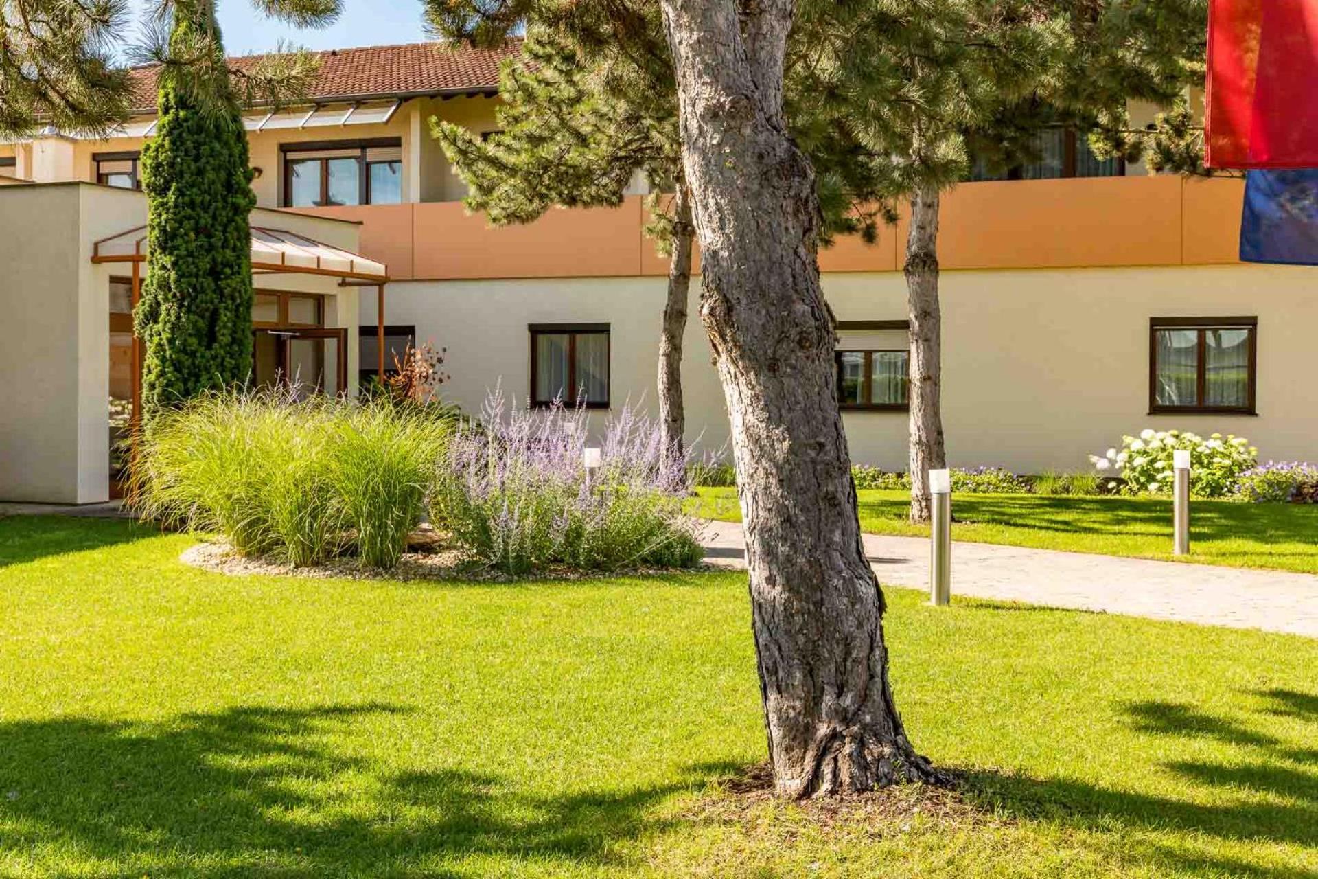 ווינר נוישטאדט Hotel Garni Steinfeld מראה חיצוני תמונה