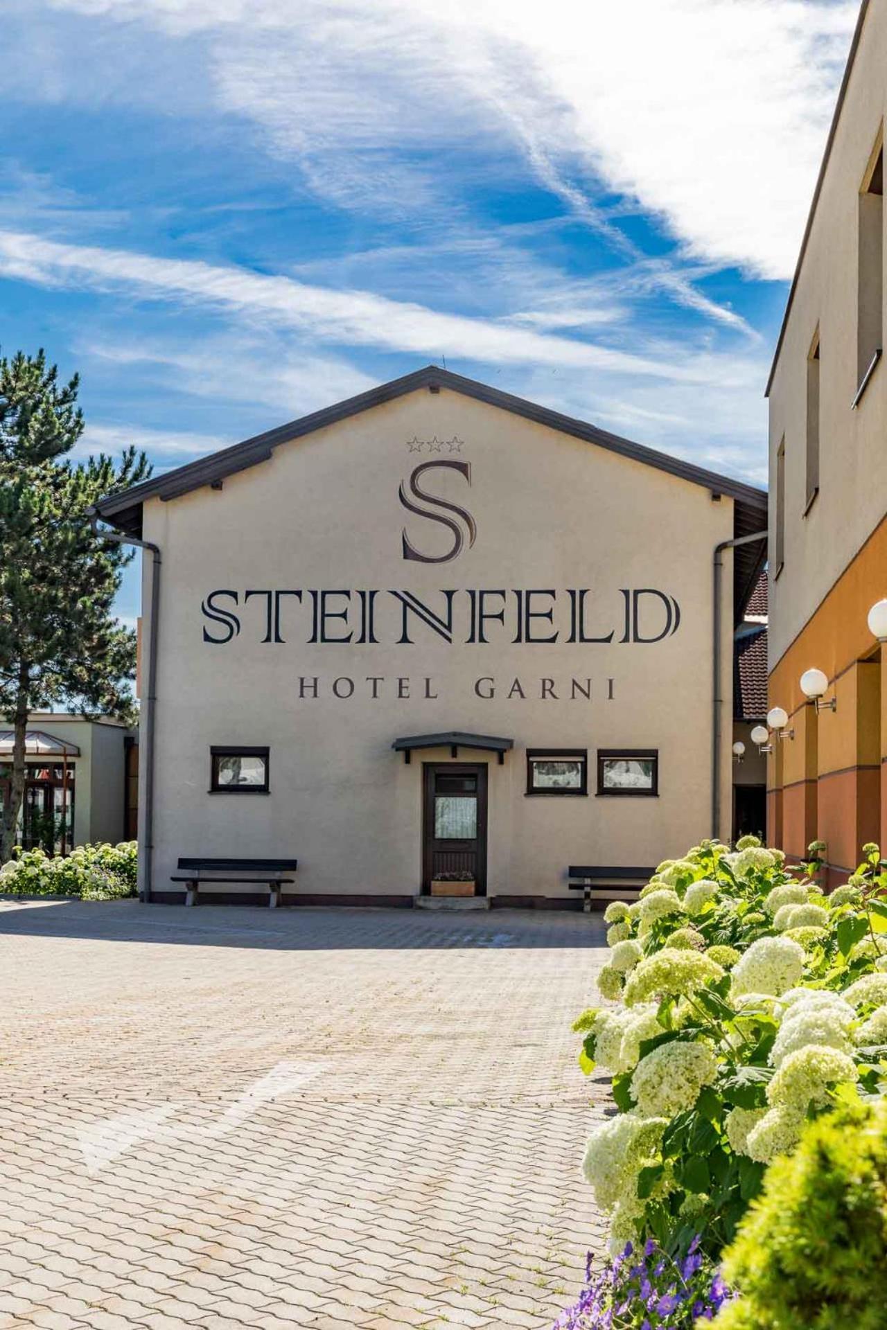 ווינר נוישטאדט Hotel Garni Steinfeld מראה חיצוני תמונה