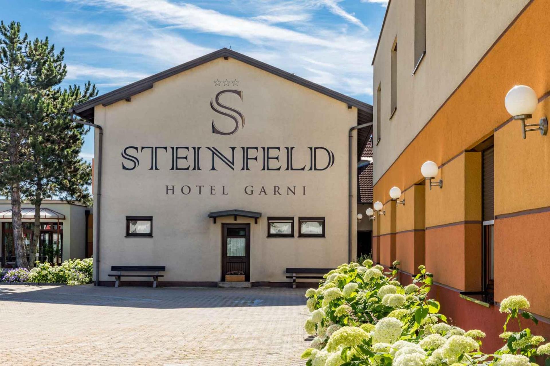 ווינר נוישטאדט Hotel Garni Steinfeld מראה חיצוני תמונה